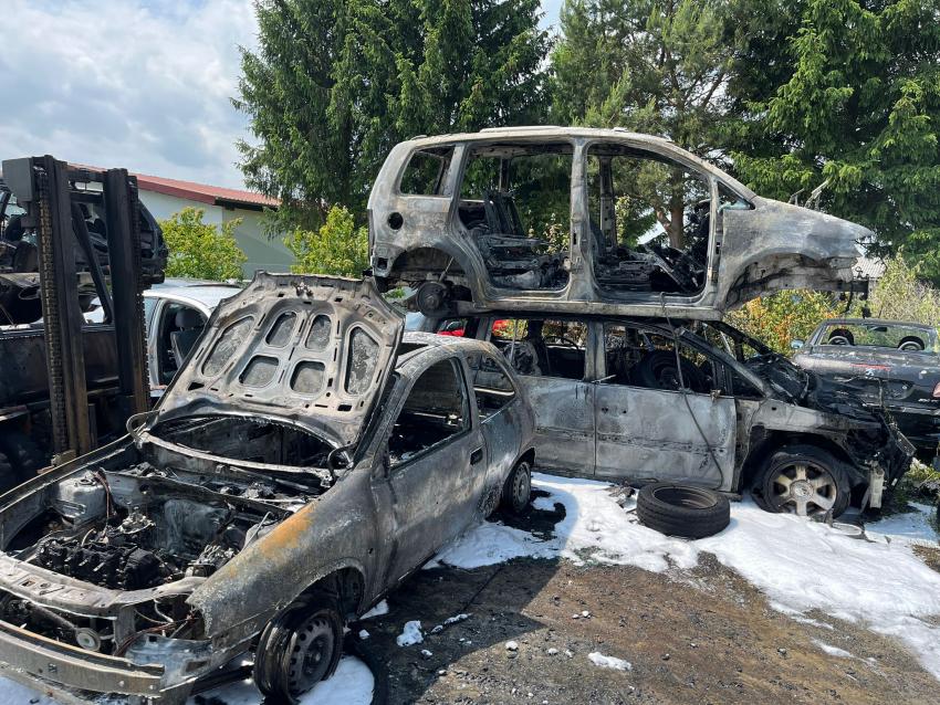 30b1a126 e00b 4bd2 9066 9246cf7a069f