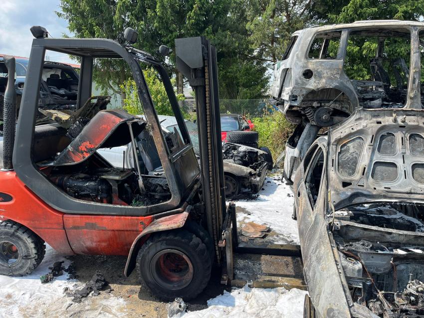 69ee6fc0 23d5 45e9 875e b5f2f2b12960