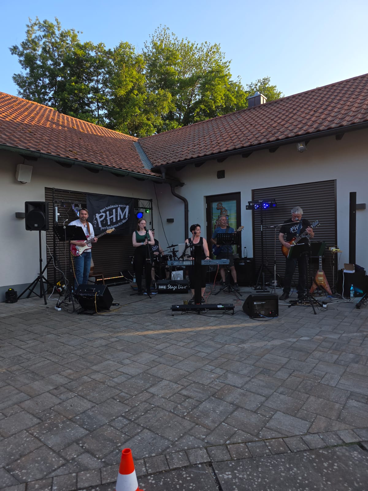 347e2fdf 46f0 4550 b25a 66e259175fb5