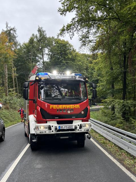 251008 FF Sailauf THL3 VU mehrere PKW 14