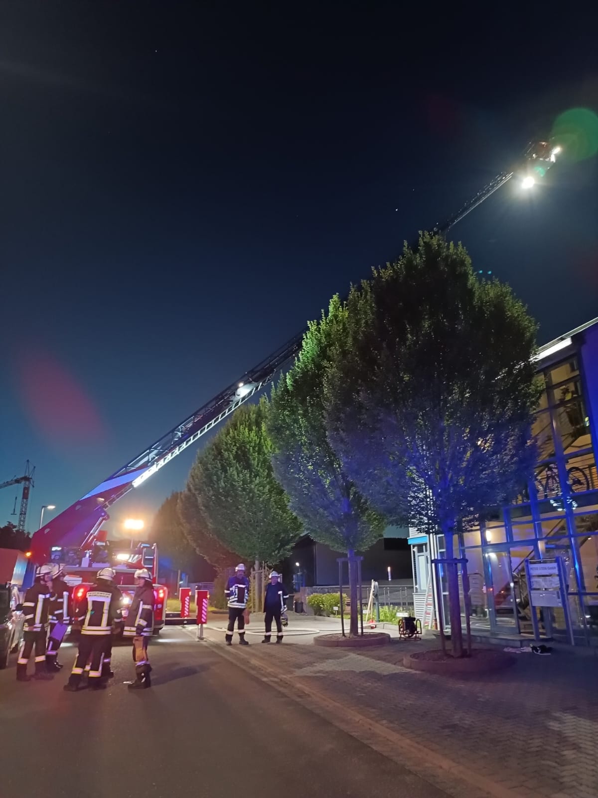 20240810 Nachbarliche Hilfe der FF Großostheim bei Brand in Mömlingen 1