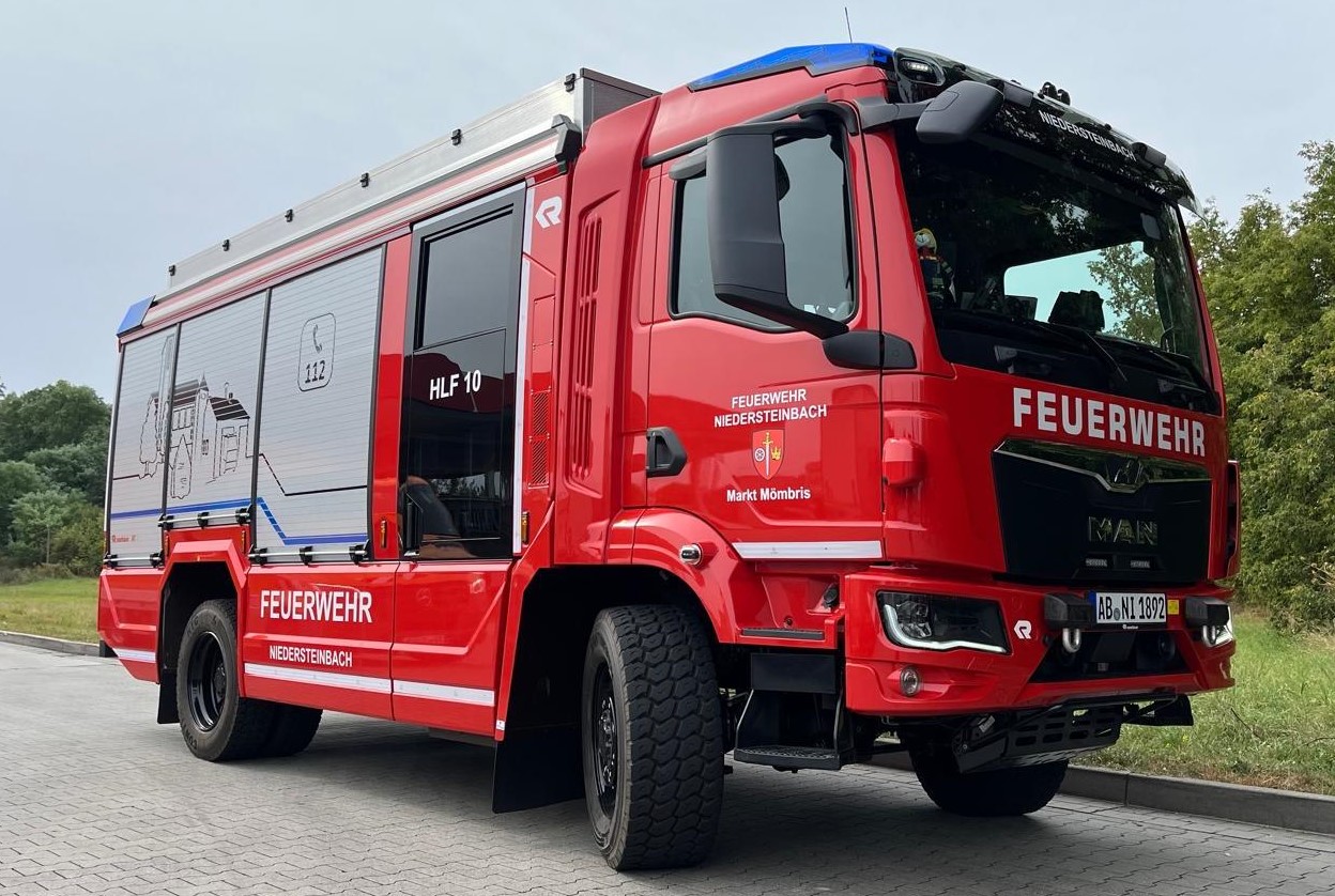 20241003 Übergabe und Segnung des neuen HLF 10 der FF Niedersteinbach 6
