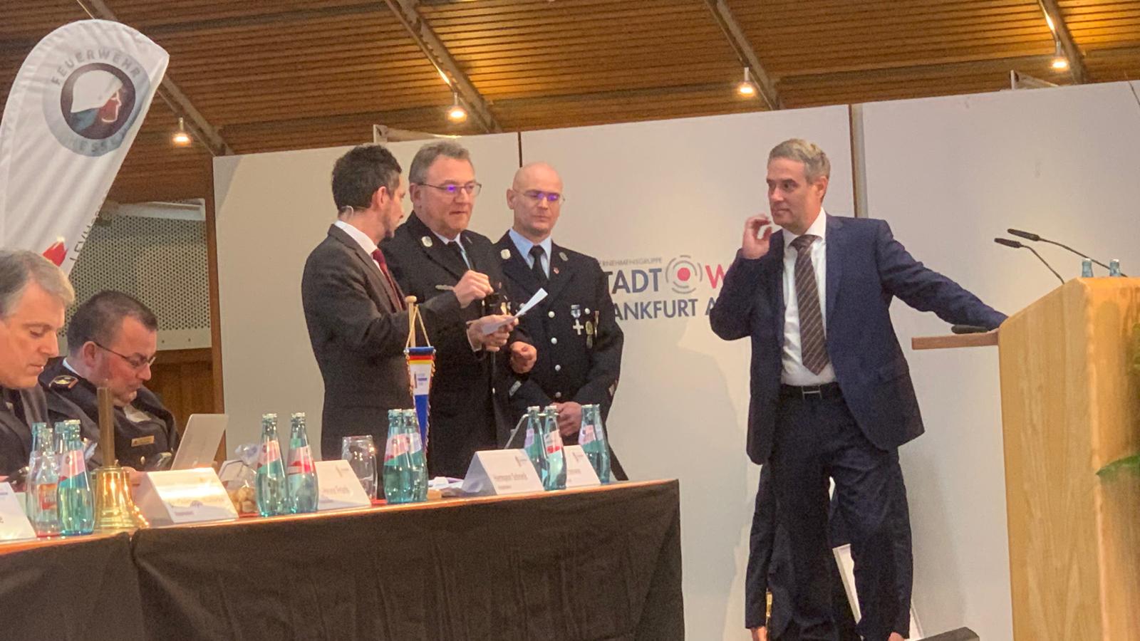 20241109 Übergabe IF Star an FF Waldaschaff in Frankfurt 2