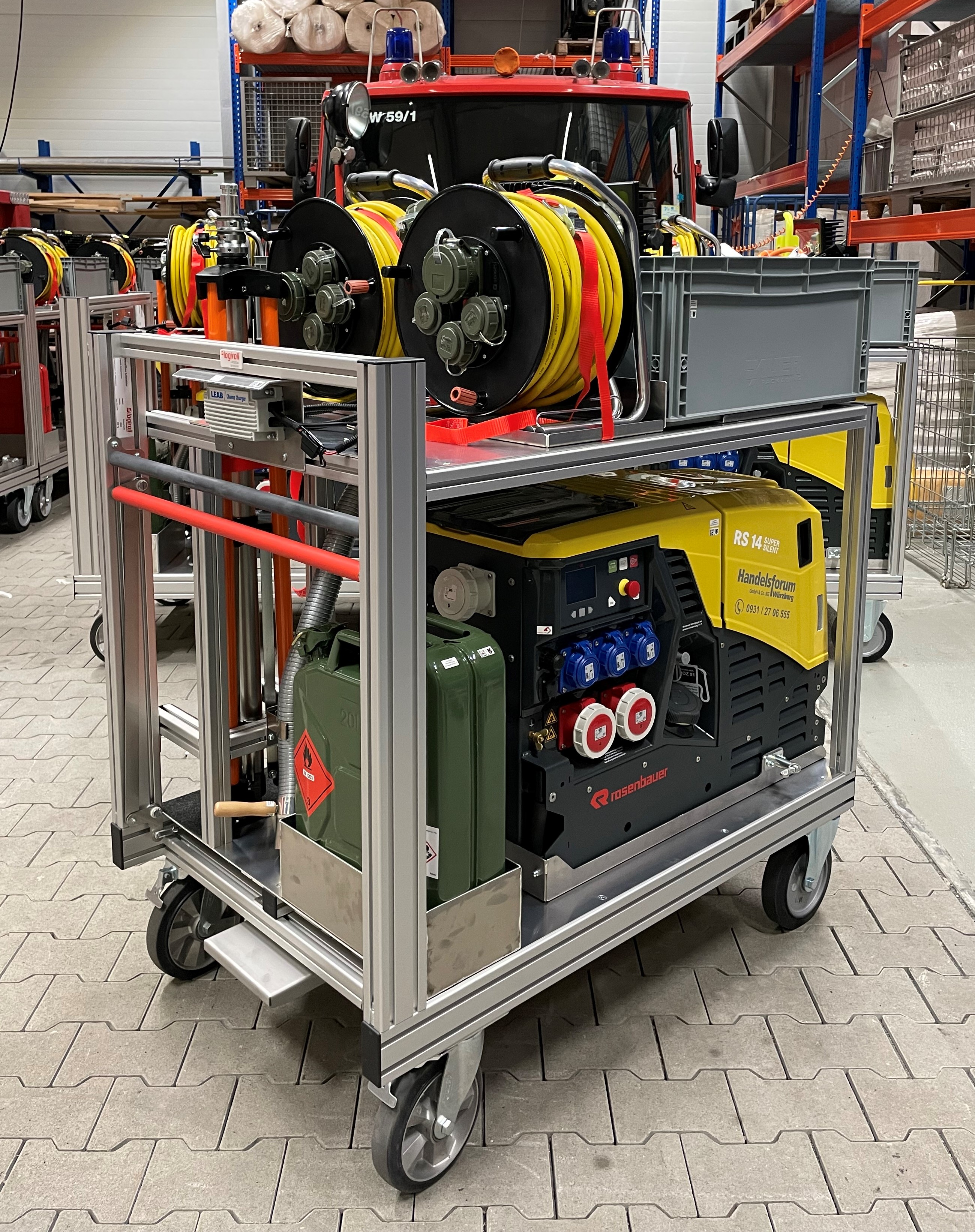 20230207 Übergabe 10 Rollwagen mit Stromerzeuger 34