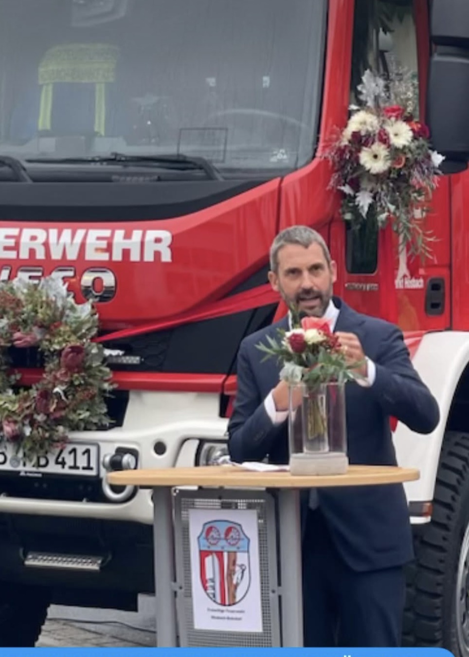 20250927 FF Hösbach Bahnhof Übergabe und Segnung von zwei neuen Fahrzeugen 10