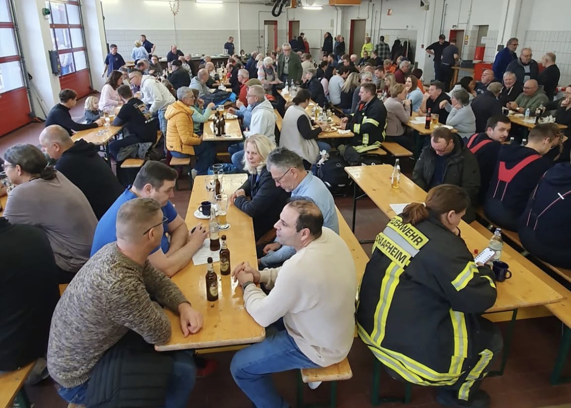 20251115 Lakefleischessen des FwV Pflaumheim im Feuerwehrhaus Gro0ßostheim 1