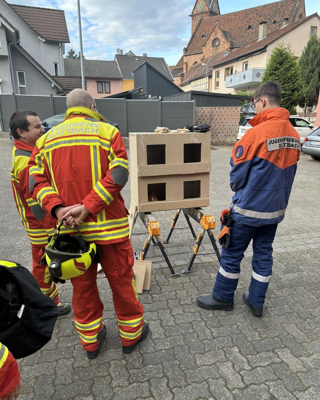 20250505 FF Glattbach Ausbildung mit der Flashoverbox 1