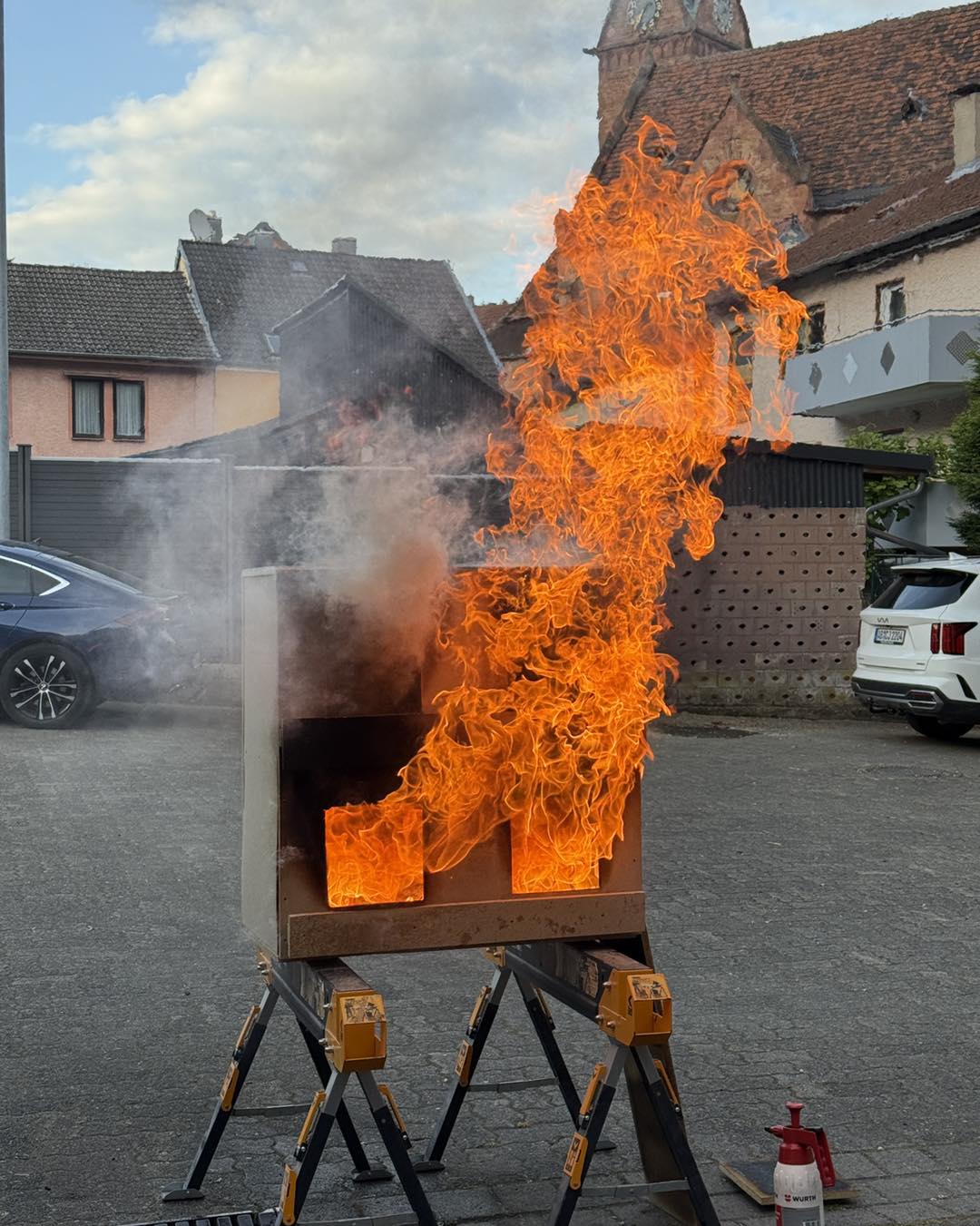 20250505 FF Glattbach Ausbildung mit der Flashoverbox 5