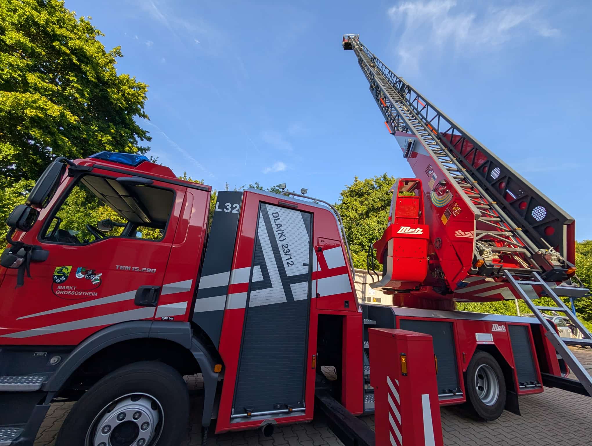 20250705 FF Großostheim Drehleiterkorb Ausbildung 13