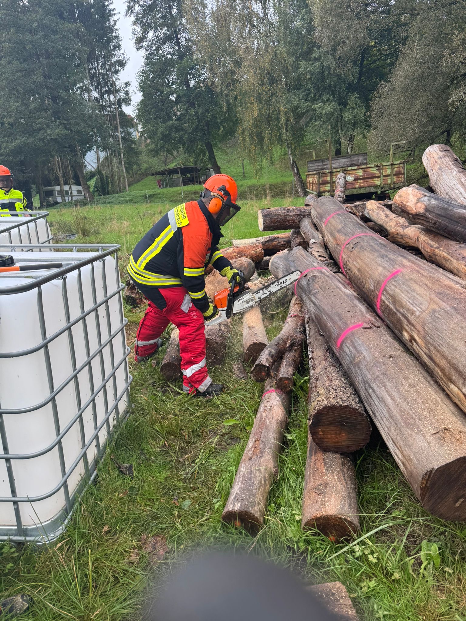 20251007 Ausbildung Feuerwehr Motorsägenführer Modul A in Gunzenbach 2