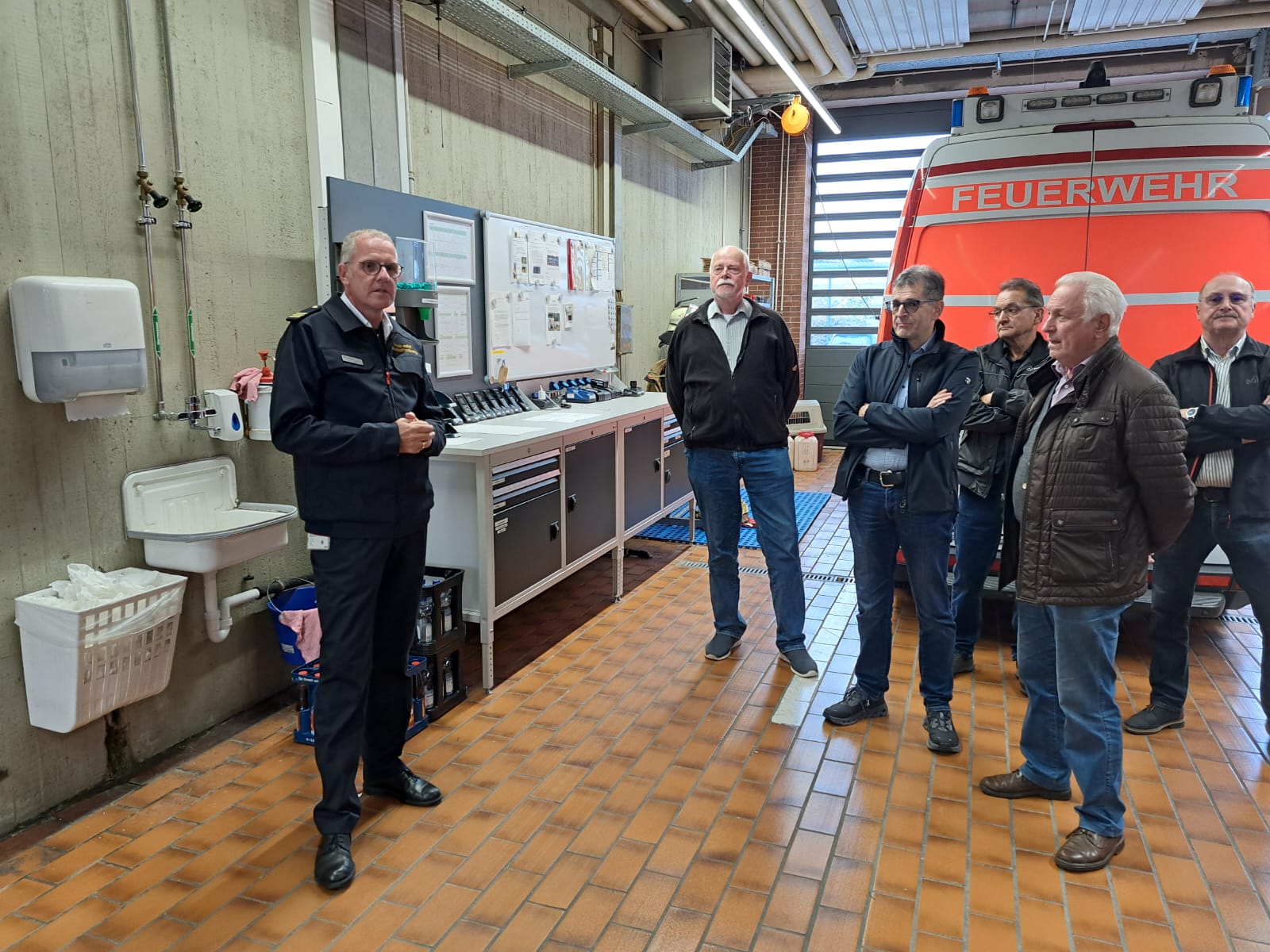 20251008 Alters und Ehrenabteilungen besuchen die ILS 2