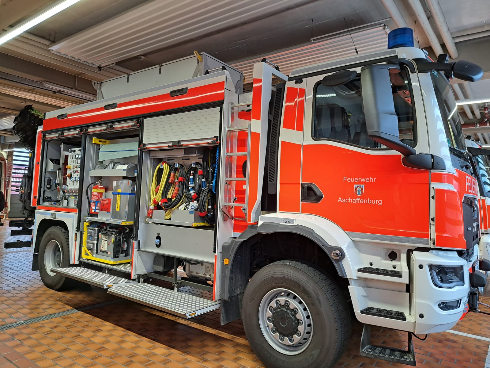 20251008 Alters und Ehrenabteilungen besuchen die ILS 7