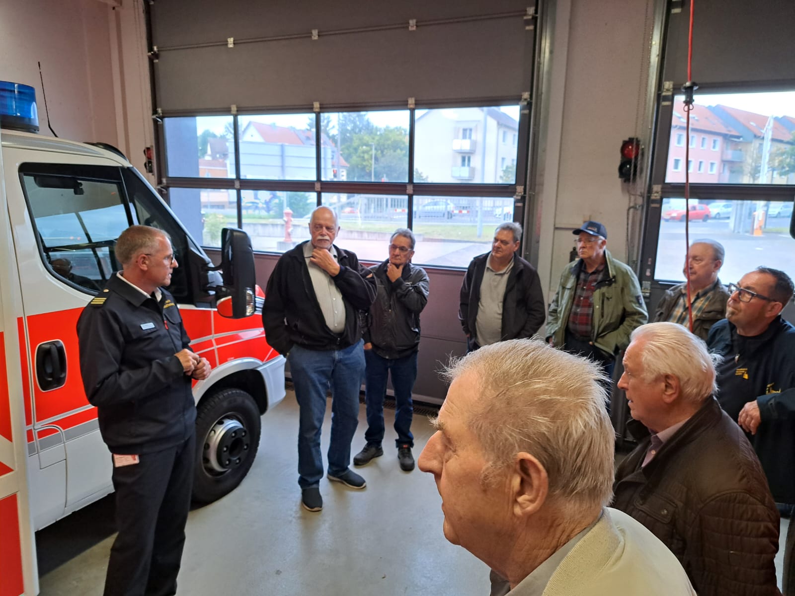 20251008 Alters und Ehrenabteilungen besuchen die ILS 9