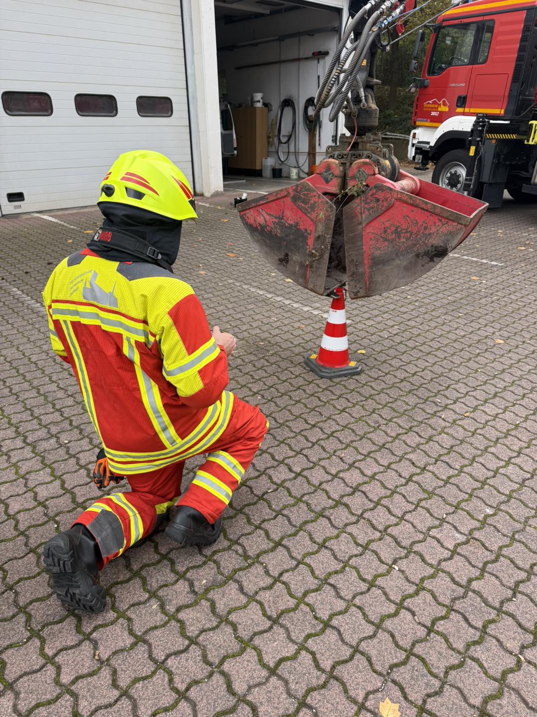 20251025 FF Laufach UVV Unterweisung Kran 3