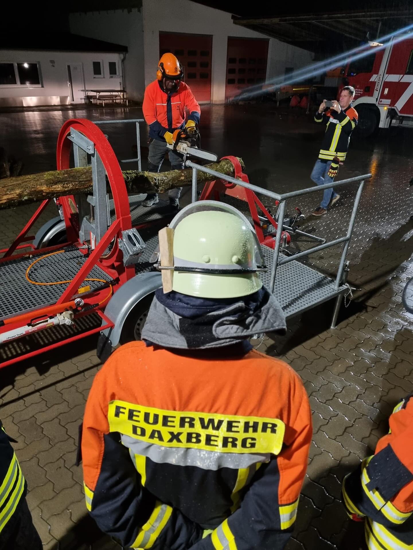 20251027 FF Daxberg Fortbildung für Motorsägenführer 3