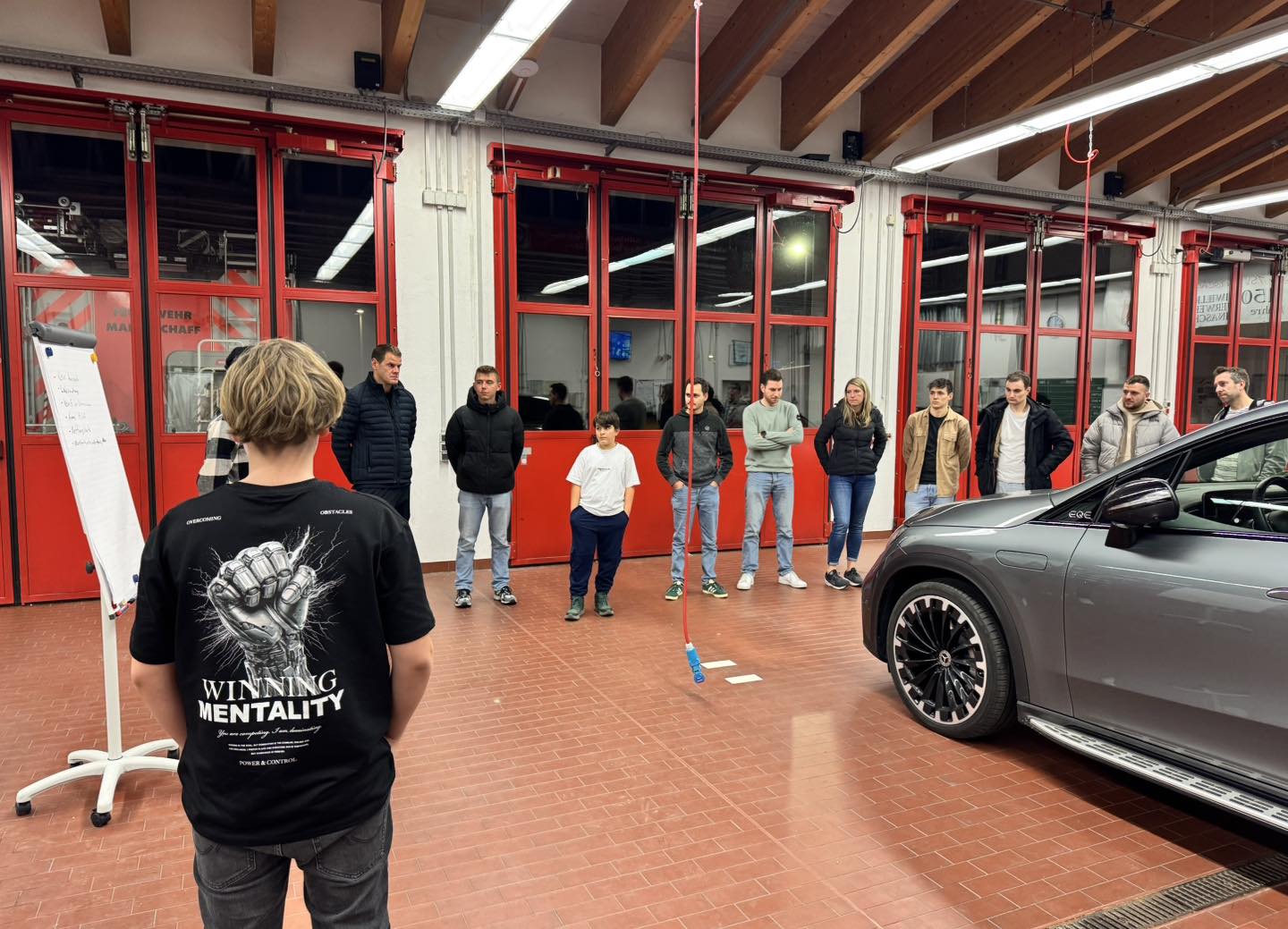 20251030 FF Mainaschaff Fortbildung Elektroantriebe 3