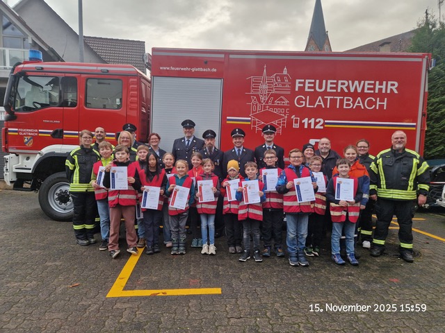 20251115 FF Glattbach KiFeu Abnahme Kinderflamme 1