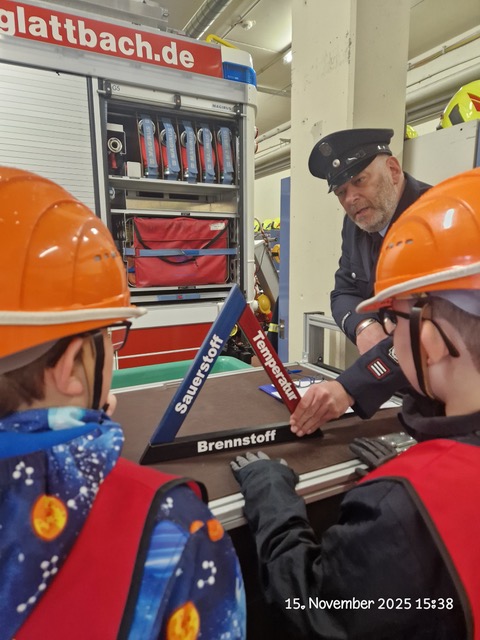 20251115 FF Glattbach KiFeu Abnahme Kinderflamme 9