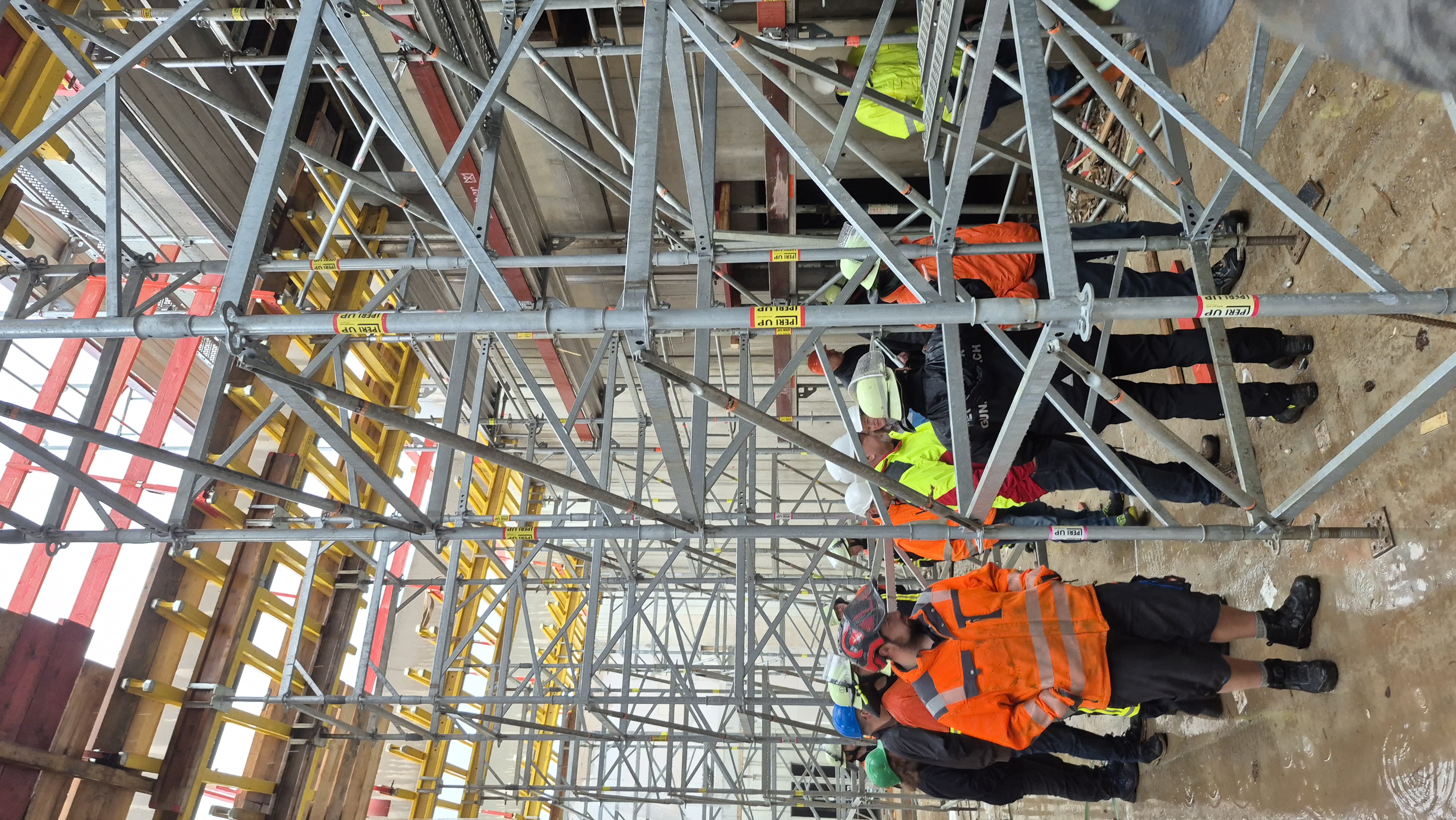 20251130 FF Mömbris Hutzelgrund Baustellenbegehung Neubau Feuerwehrhaus 3