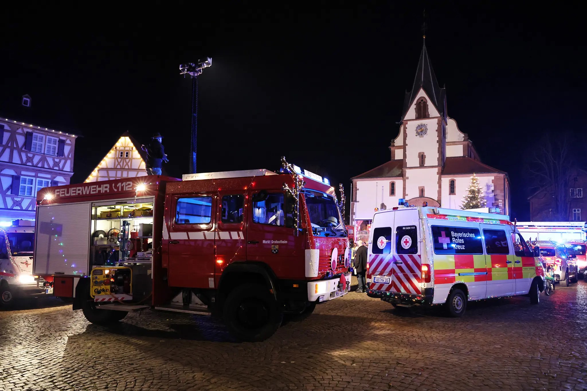 20251214 FF Großostheim Lichterfahrt 2025 20