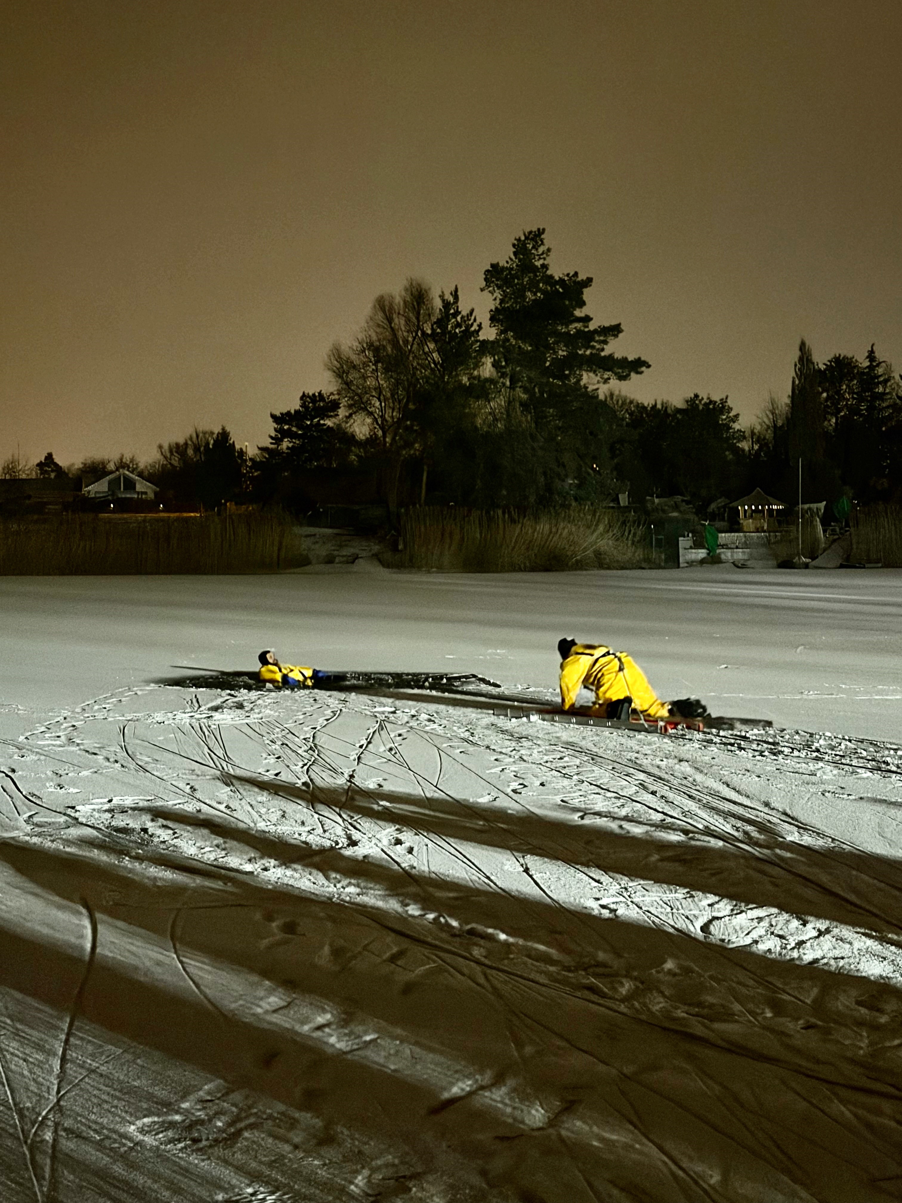 20260108 FF Großostheim Übung Eisrettung Sonneck See 3
