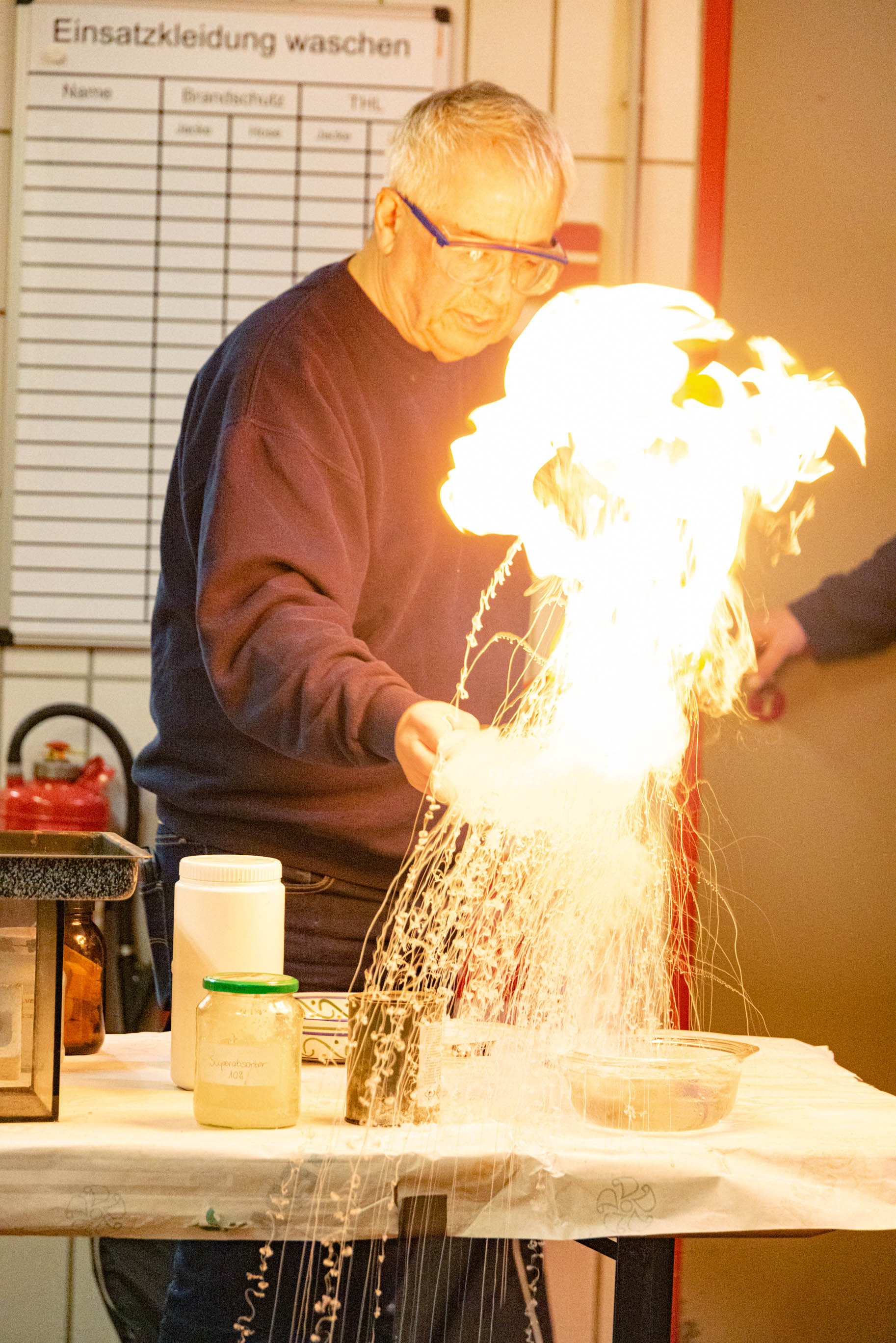 20260115 FF Großostheim Ausbildung Brandgefahren von Deckenverkleidungen 8