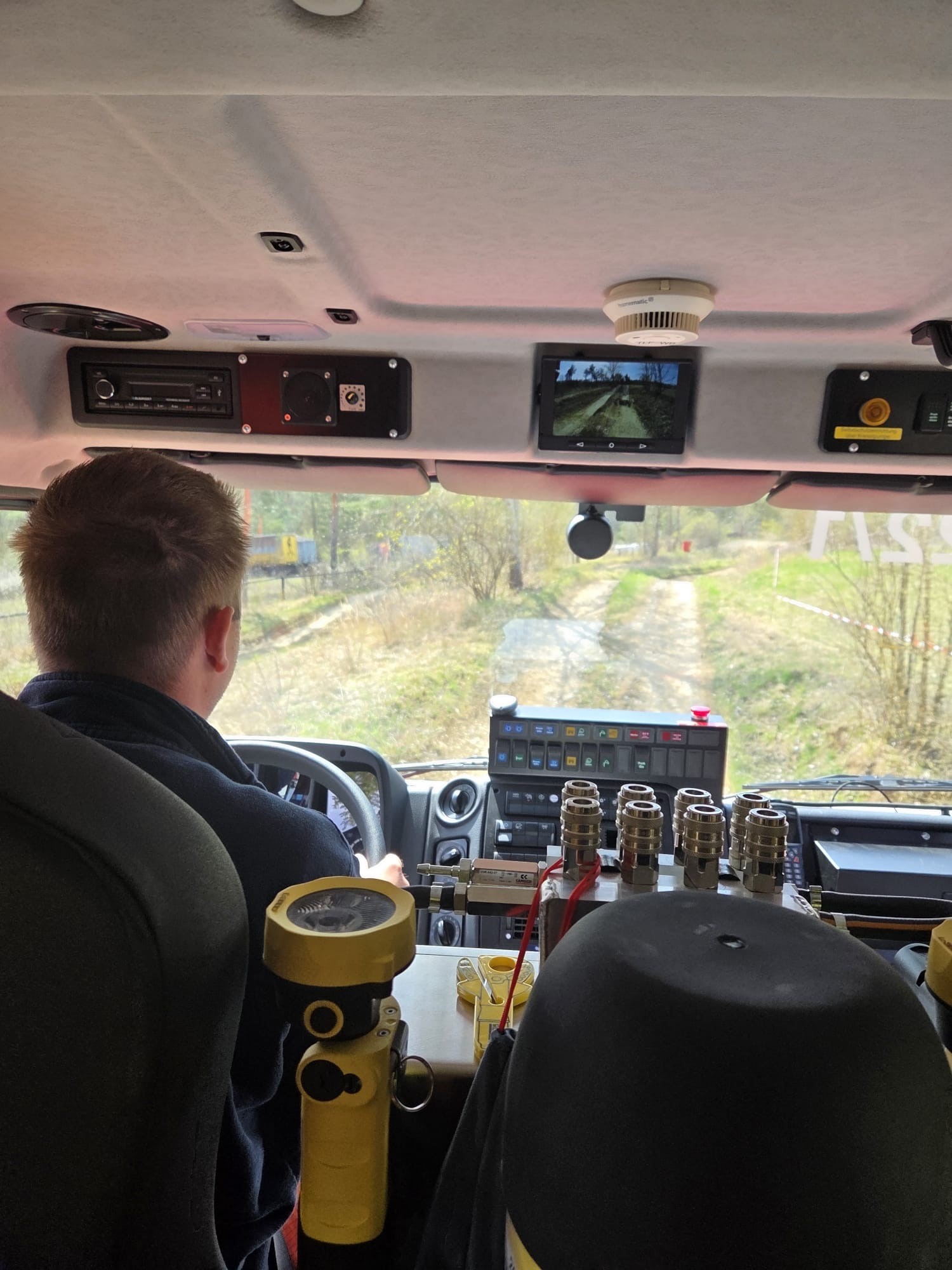 20260411 Allradfahrtraining mit den Unimog WB TLF 8