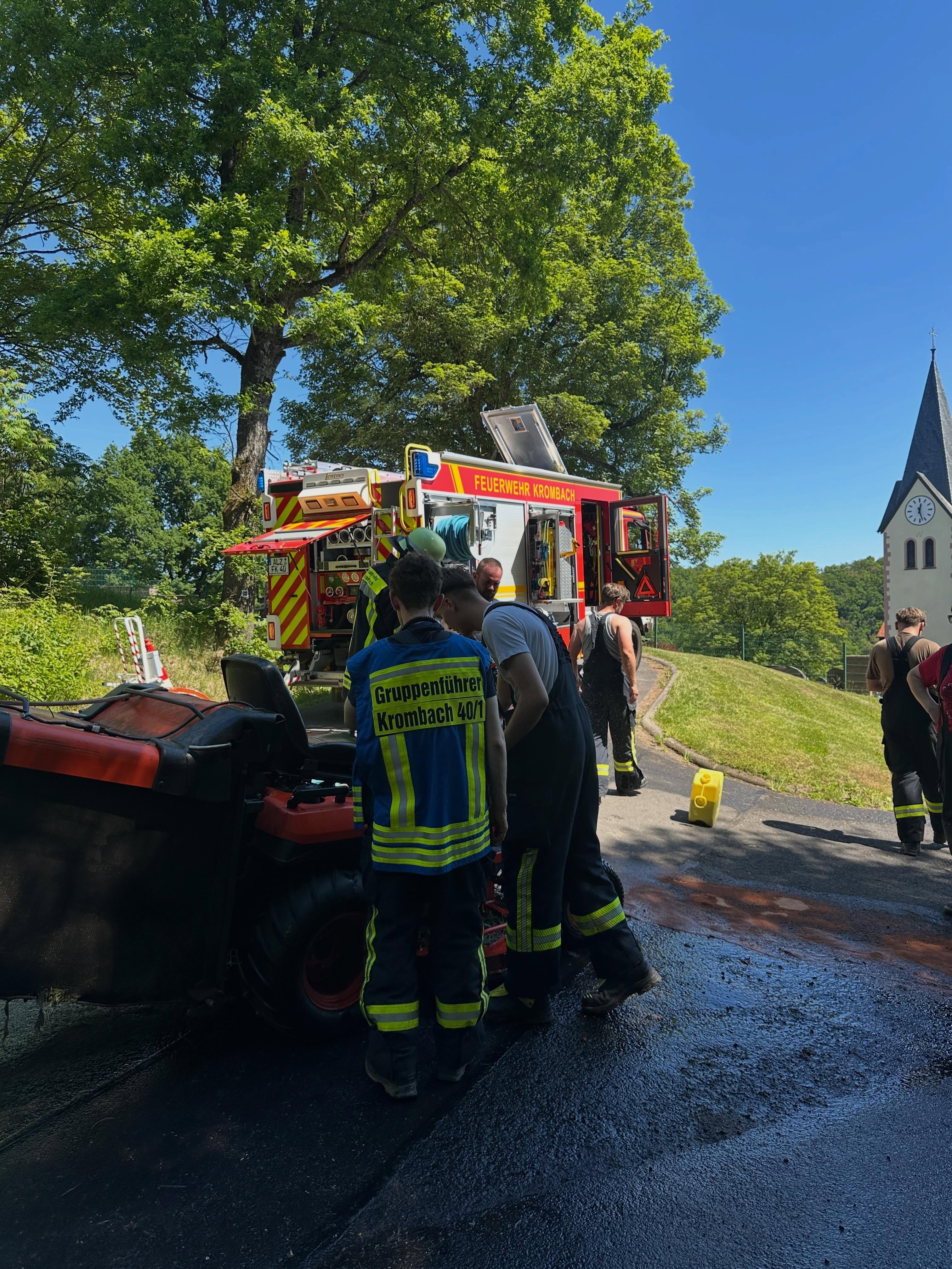 20260526 Brand Aufsitz Rasenmäher Krombach 1