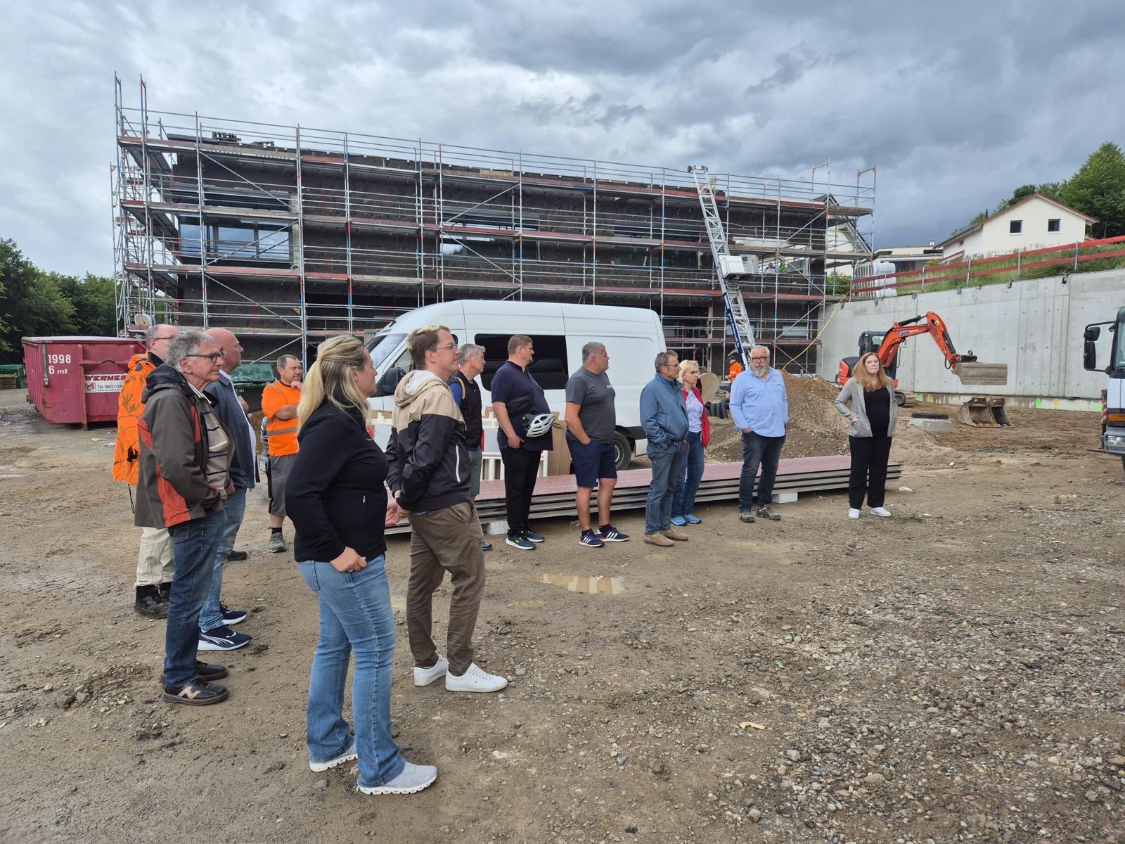 20260611 FF Mömbris Hutzelgrund Besichtigung Baustelle Feuerwehrhaus 4