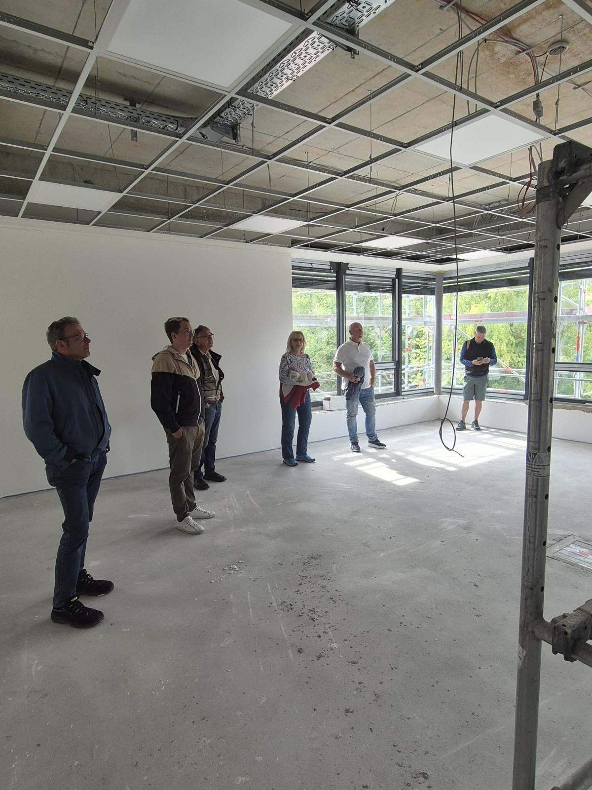 20260611 FF Mömbris Hutzelgrund Besichtigung Baustelle Feuerwehrhaus 7
